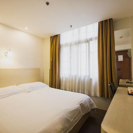 Motel Shanghai Sinan Road Екстериор снимка