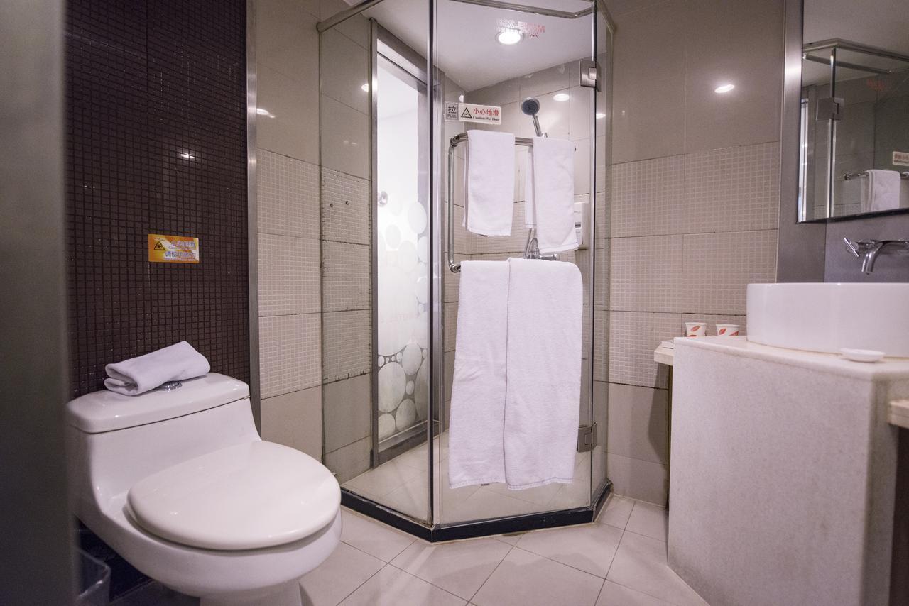 Motel Shanghai Sinan Road Екстериор снимка