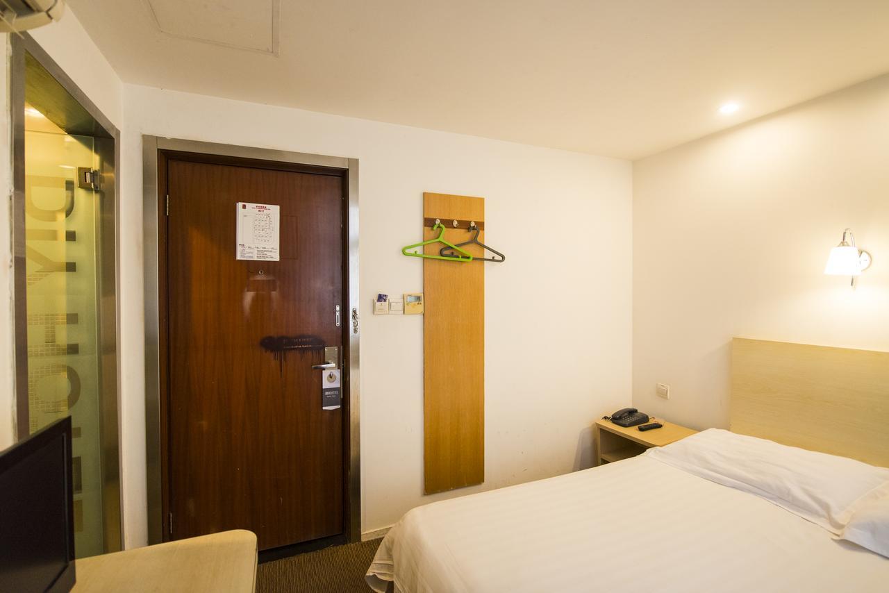 Motel Shanghai Sinan Road Екстериор снимка
