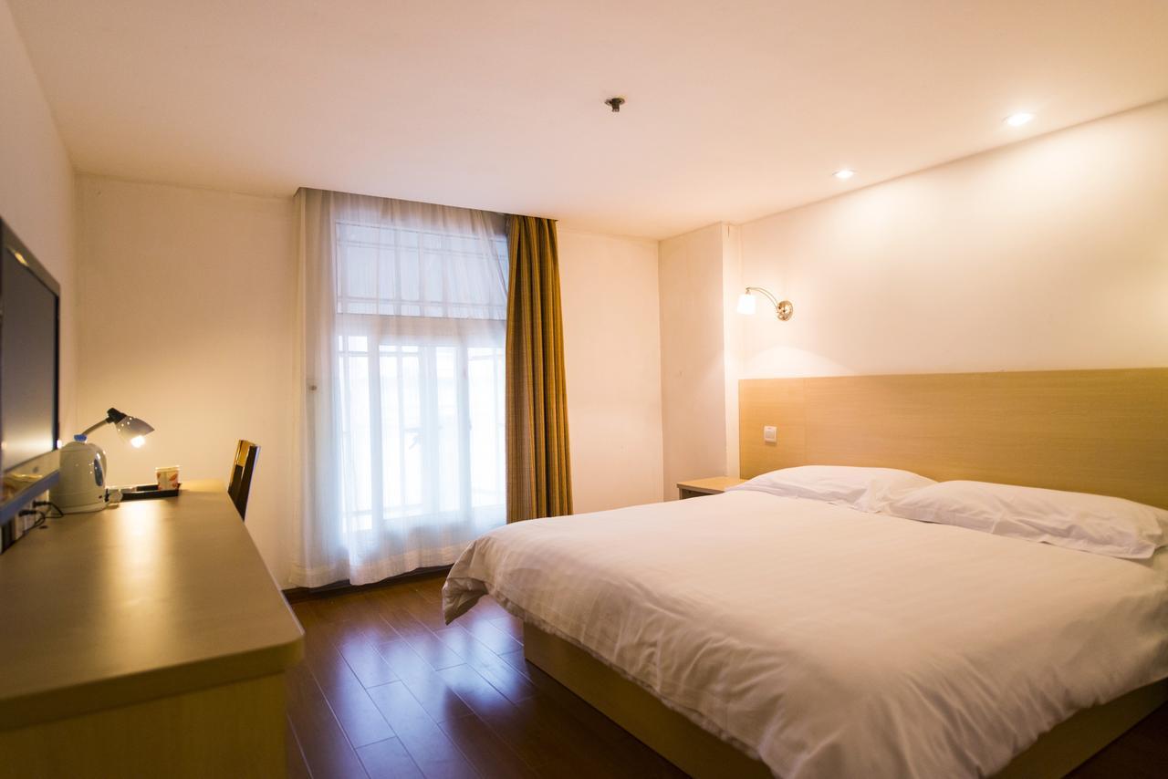 Motel Shanghai Sinan Road Екстериор снимка