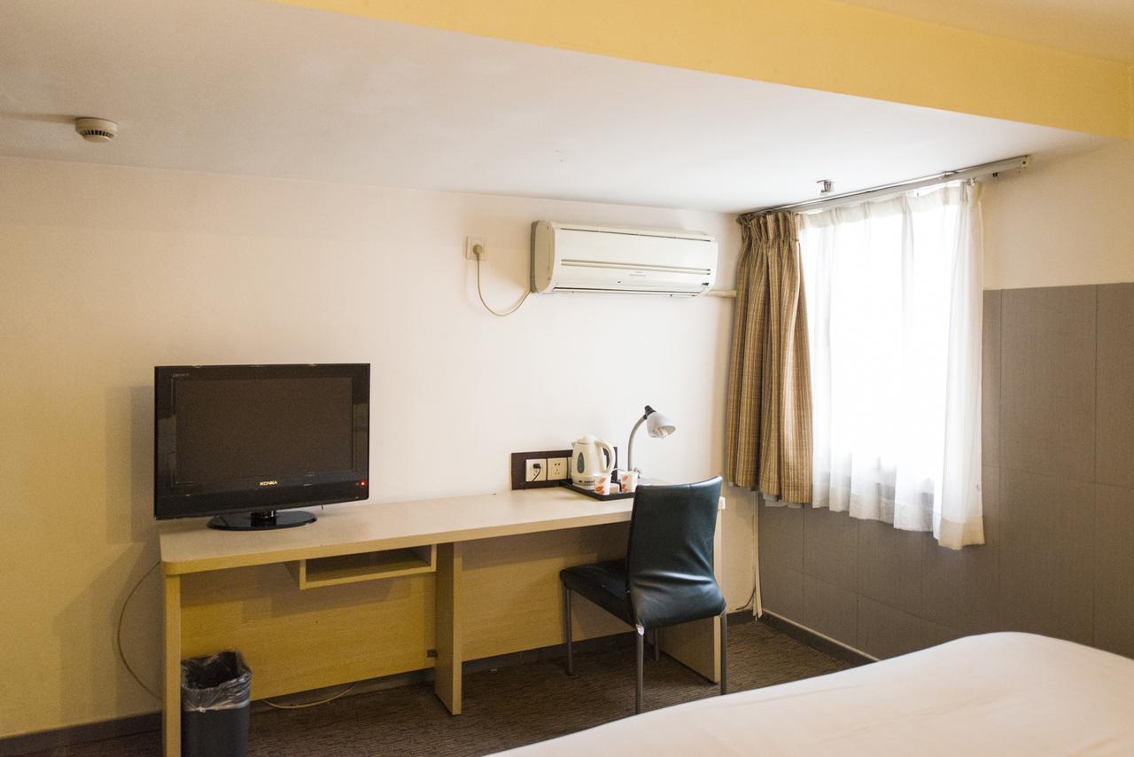 Motel Shanghai Sinan Road Екстериор снимка