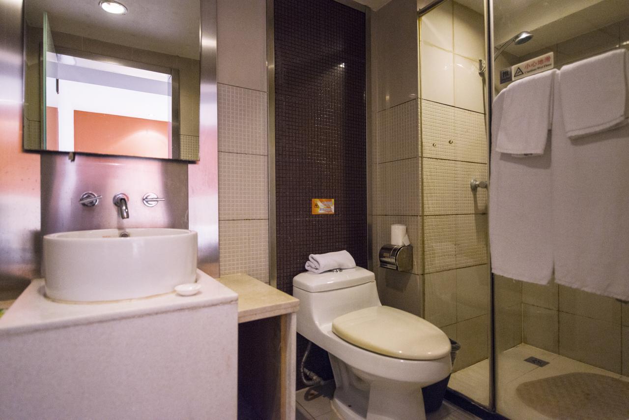 Motel Shanghai Sinan Road Екстериор снимка
