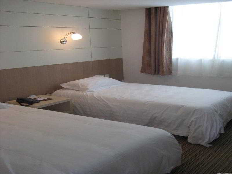 Motel Shanghai Sinan Road Екстериор снимка