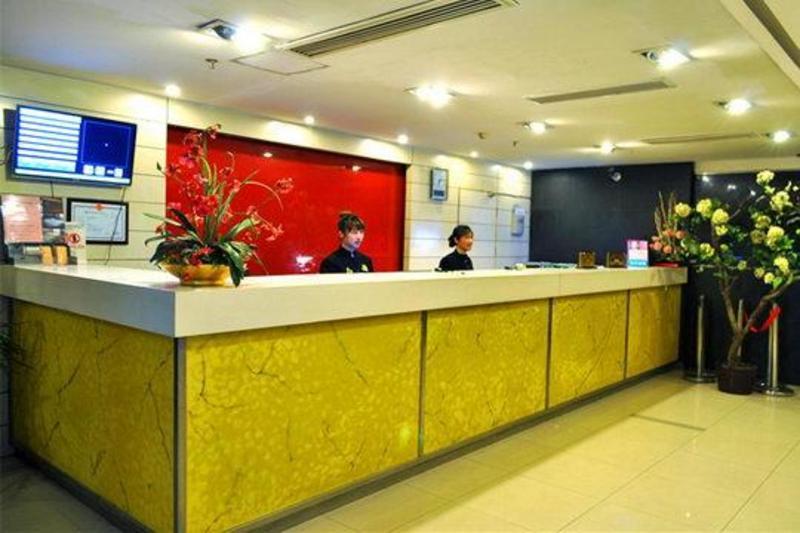 Motel Shanghai Sinan Road Екстериор снимка
